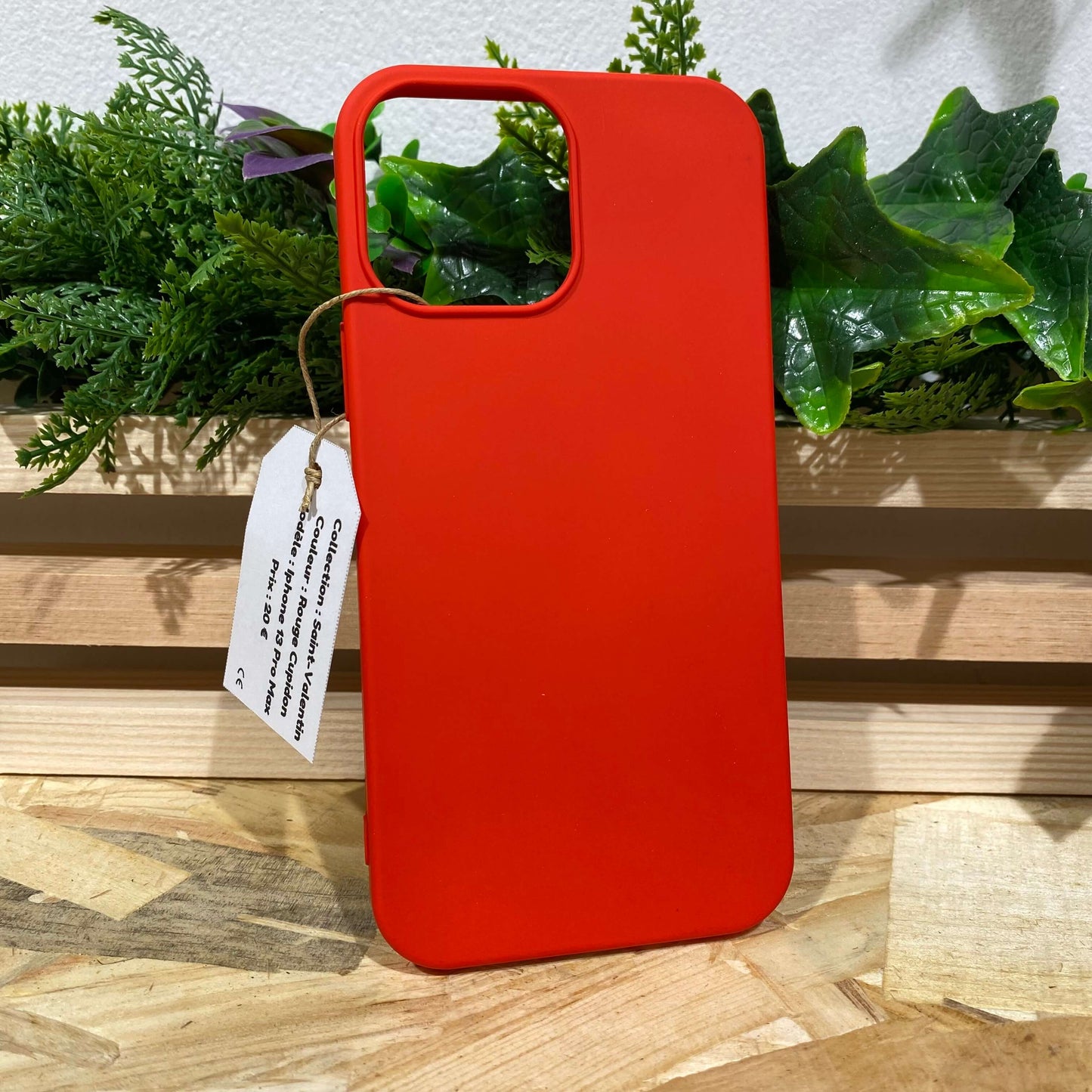 Acheter coque iPhone Aix en Provence. compatible iPhone 13 Pro Max. En vente chez Neo Mobile couleur rouge cupidon