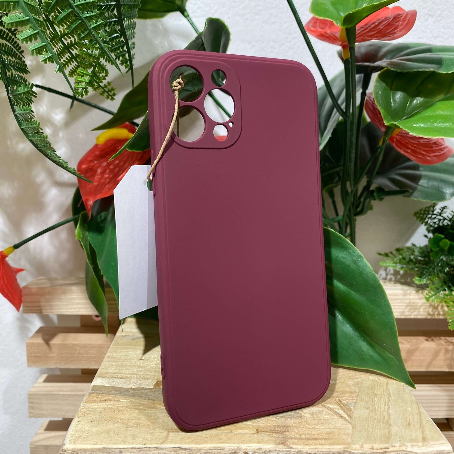 Acheter coque iPhone Ă Aix en Provence iPhone 12 Pro couleur bordeaux, couleur rouge