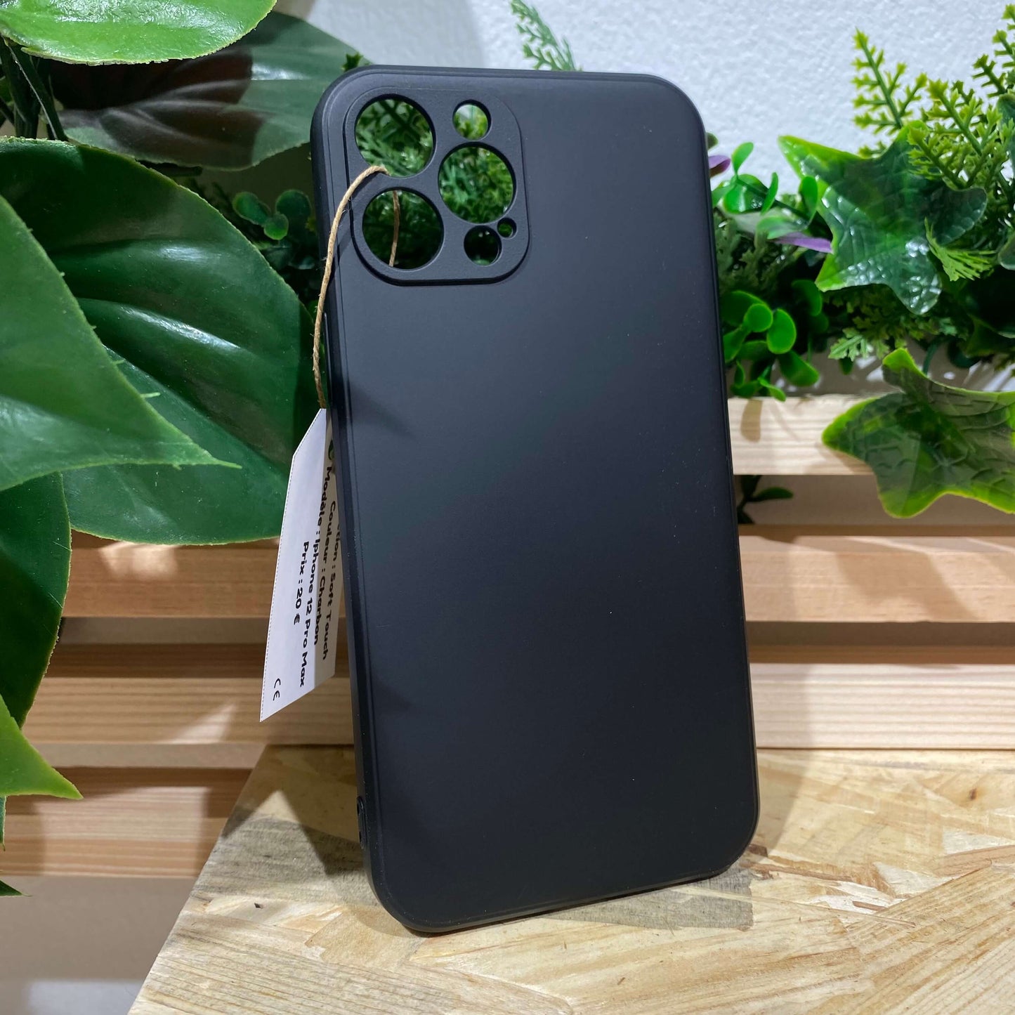 Acheter une coque iPhone solide Ă Aix en Provence pour iPhone 12 Pro Max couleur noir
