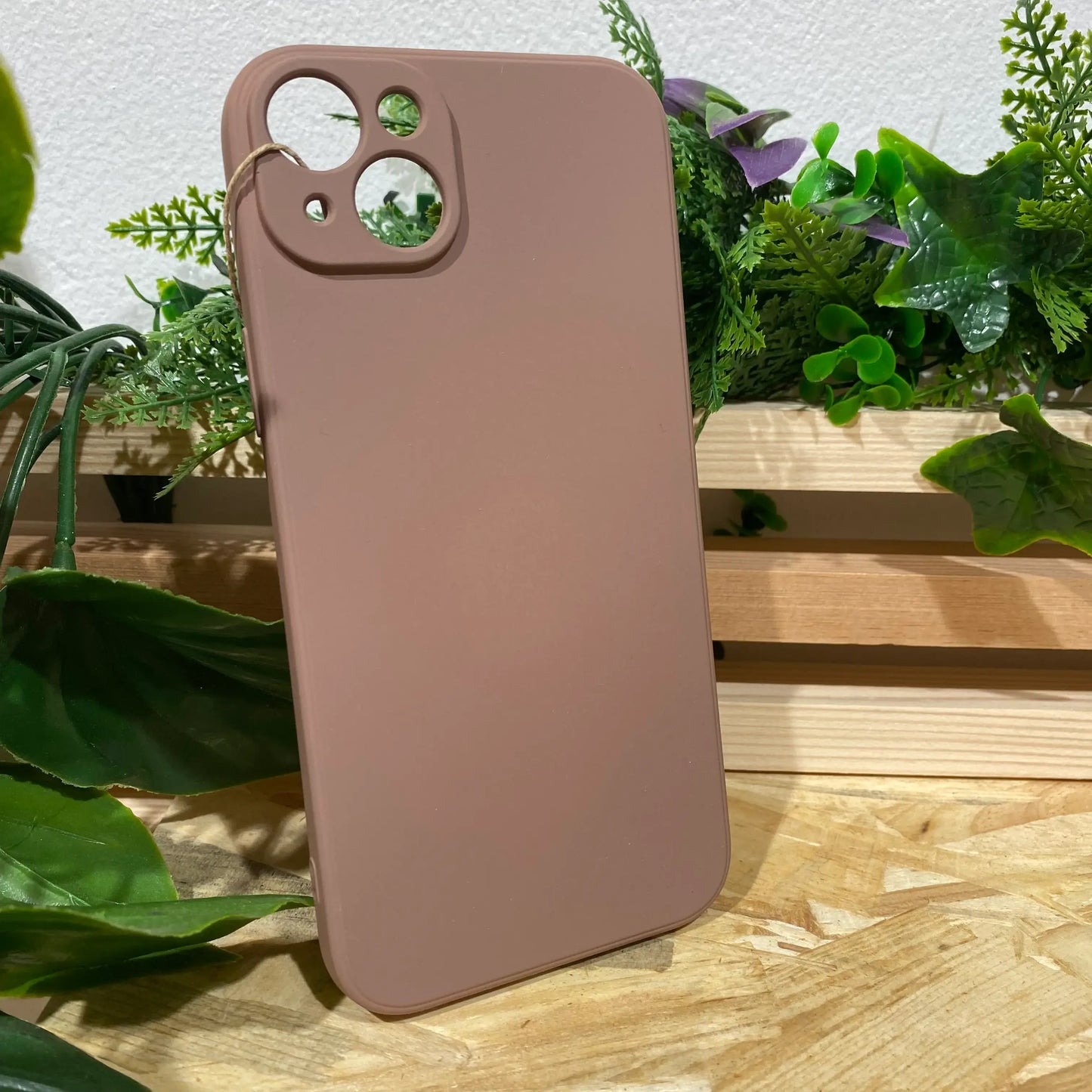 Acheter une coque de protection antichoc pour iPhone 14 Plus couleur beige taupe Ă Aix en Provence chez Neo Mobile