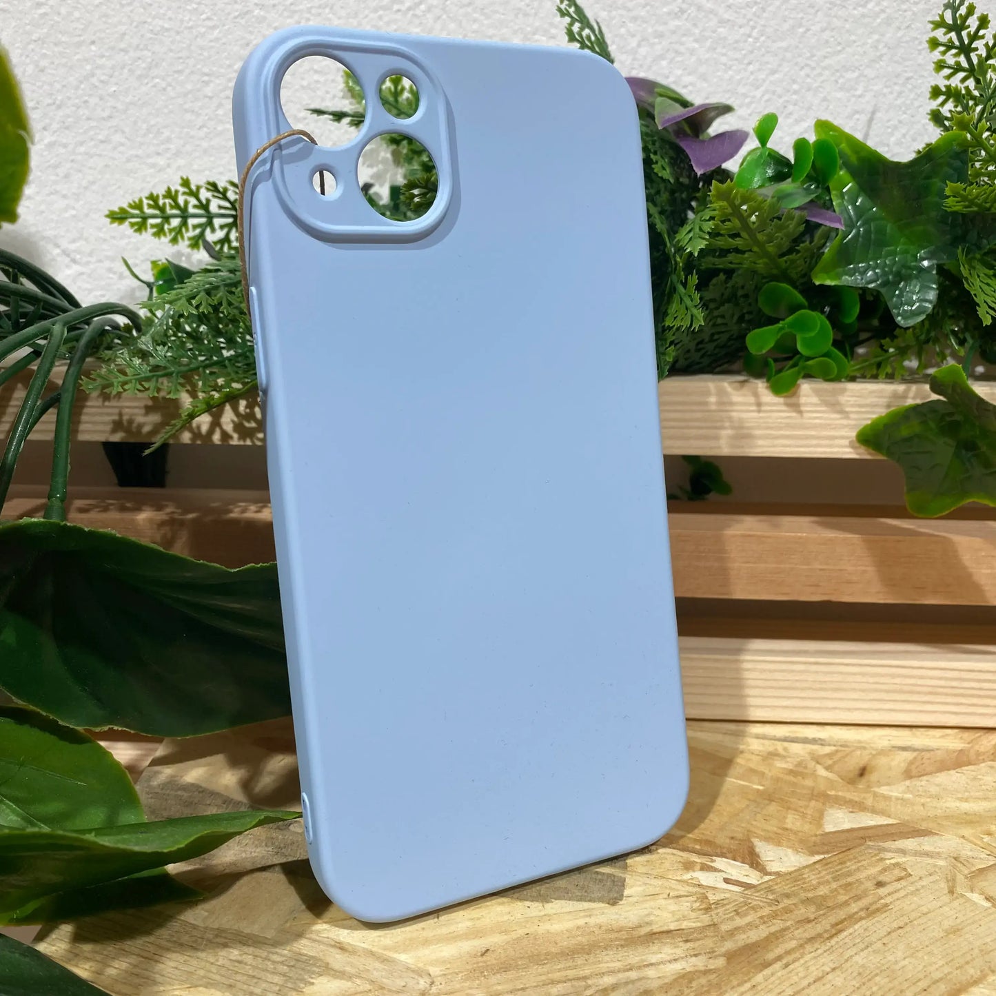 Acheter une coque de protection antichoc pour iPhone 14 Plus couleur bleue Ă Aix en Provence chez Neo Mobile