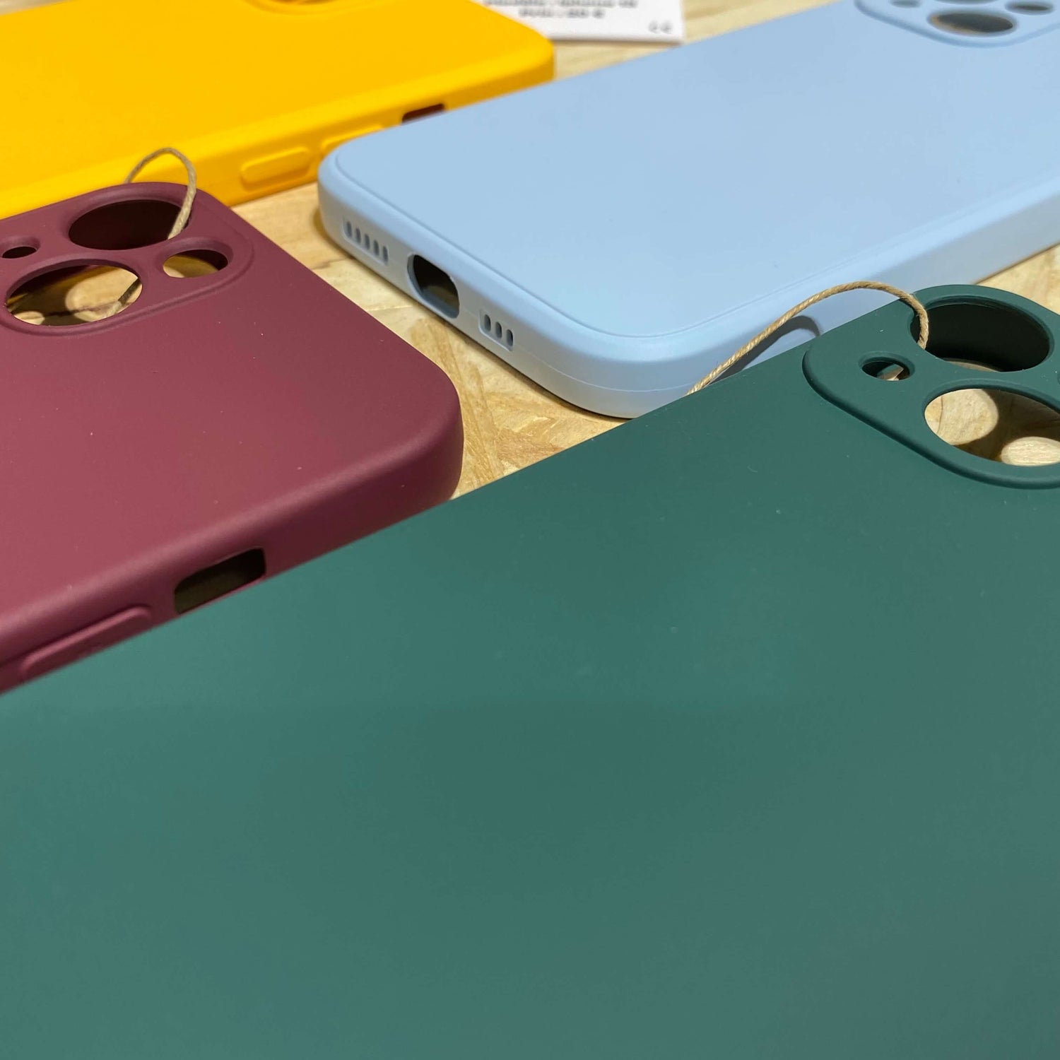 Acheter des coques iPhone à AIX EN PROVENCE chez Neo Mobile pour iPhone 13