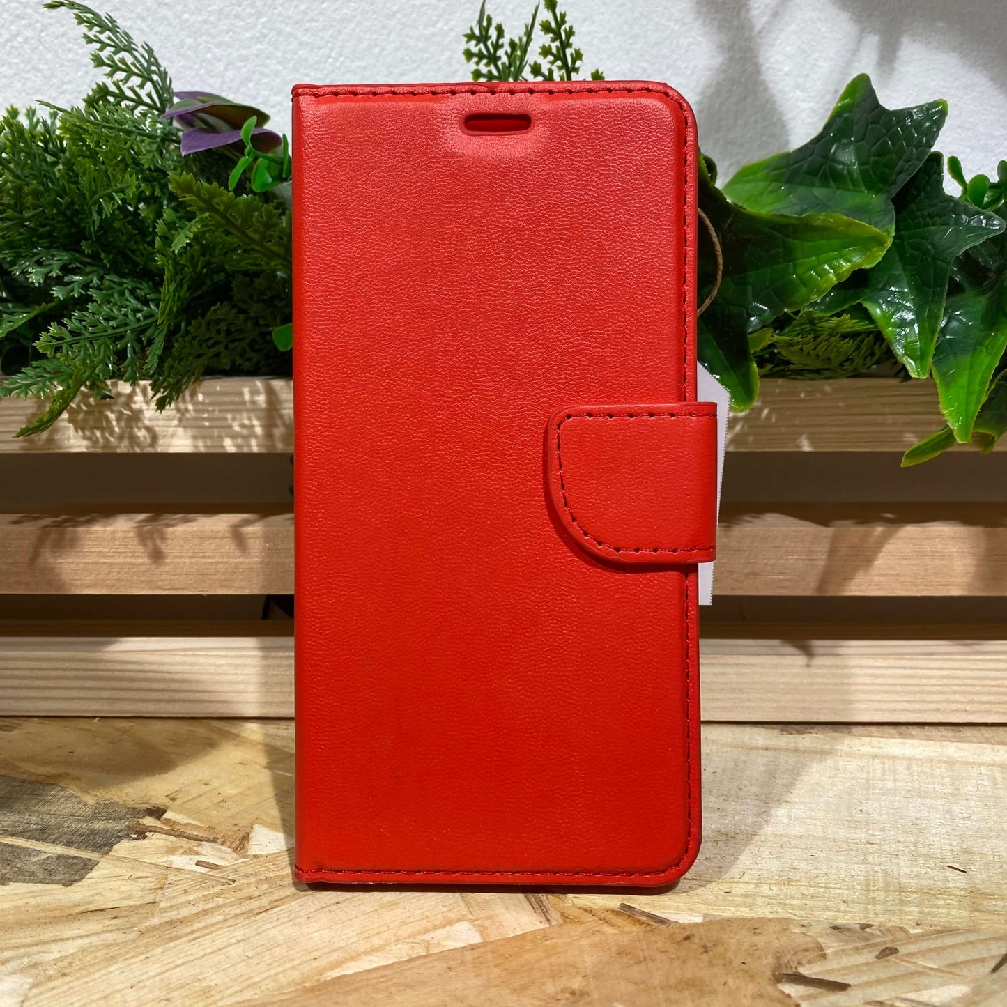 Acheter un étui portefeuille iPhone autour de moi à Aix en Provence pour iPhone 14 couleur rouge chez Neo Mobile