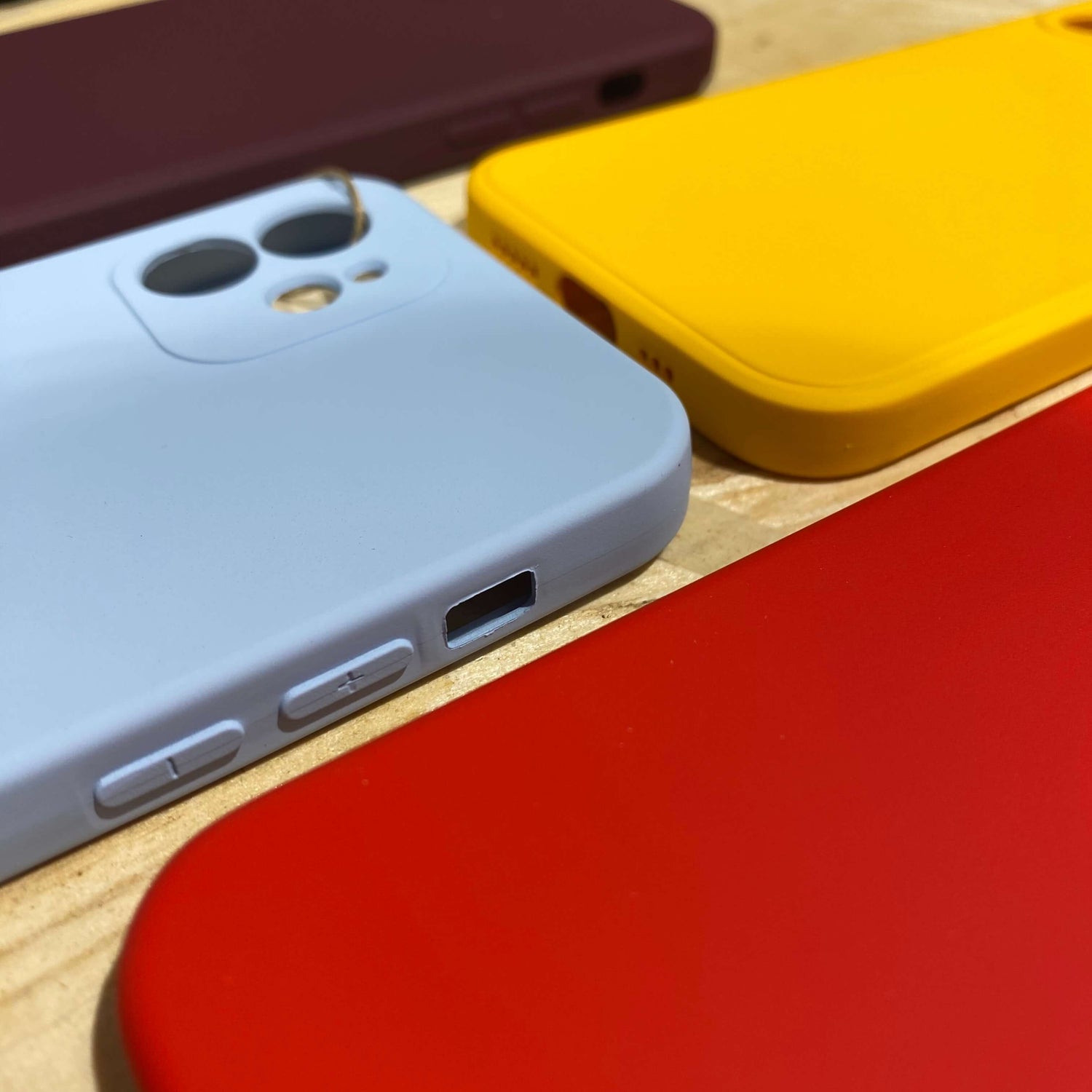 Acheter une coque de protection pour iPhone 12 à Aix en Provence. Magasin de vente de coques de téléphone iPhone.