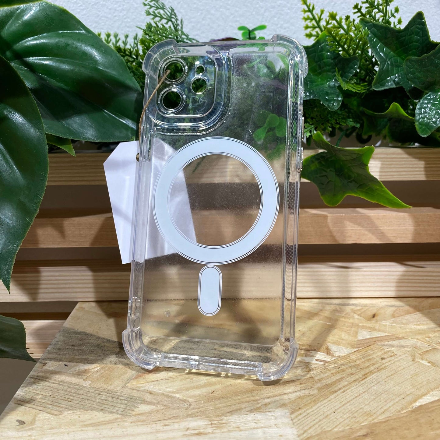 Acheter coque de protection pour iPhone 11 magsafe à Aix en Provence dans le magasin de vente et réparation de téléphone Neo Mobile