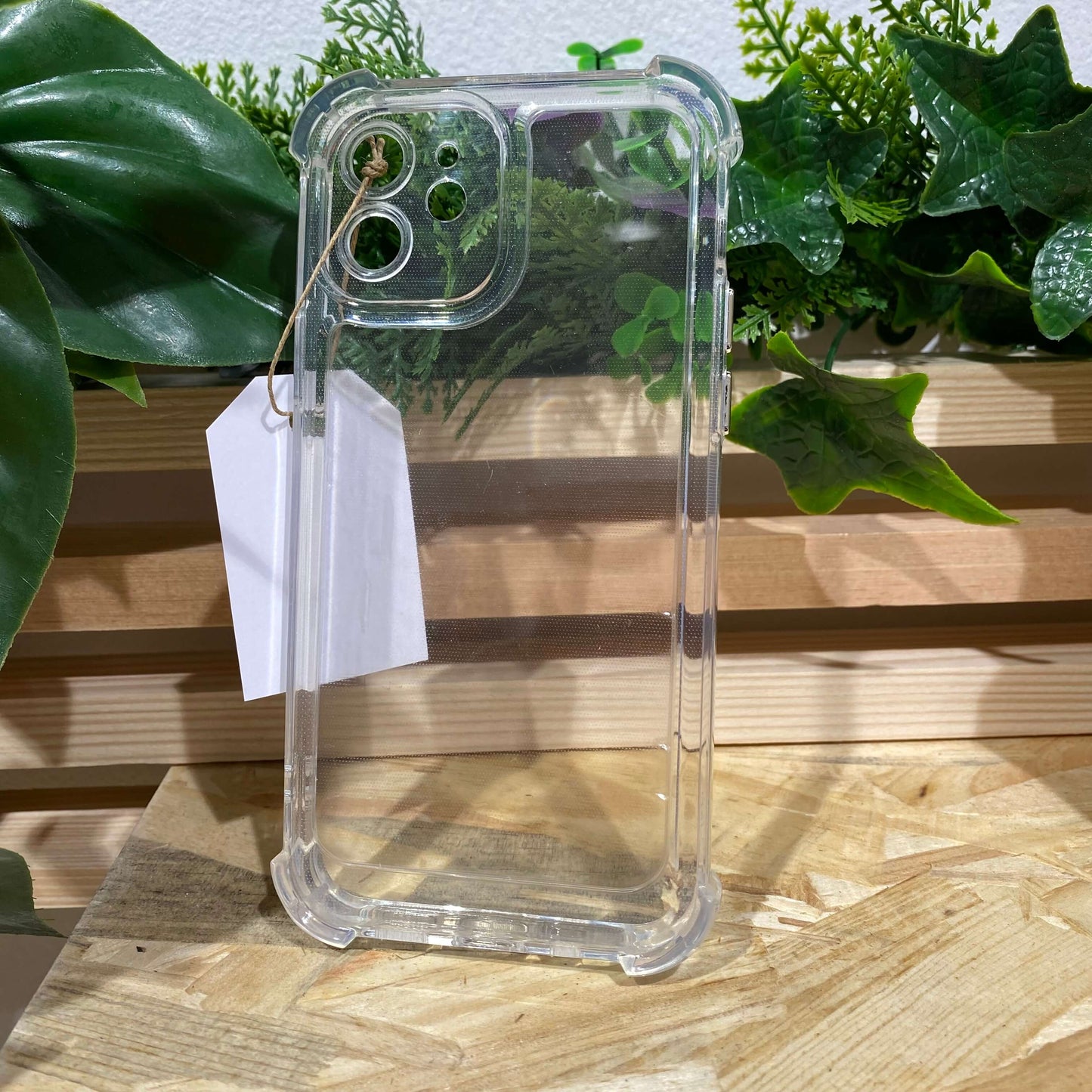 Acheter coque de protection pour iPhone 11 renforcée, solide, transparente à Aix en Provence dans la boutique de vente d'accessoires Neo Mobile