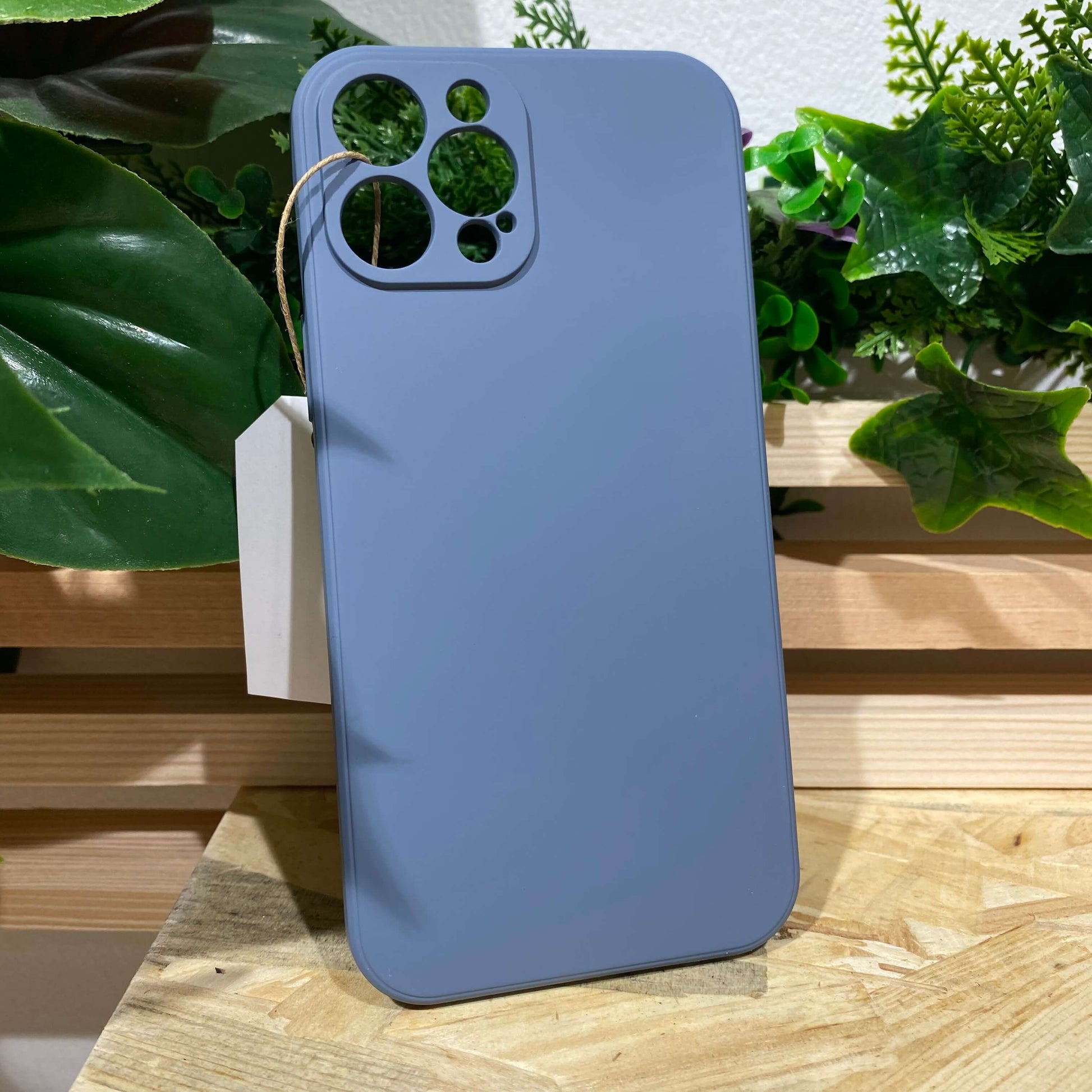 Acheter une coque de protection iPhone à Aix en Provence pour iPhone 12 Pro Max couleur bleu abyssal
