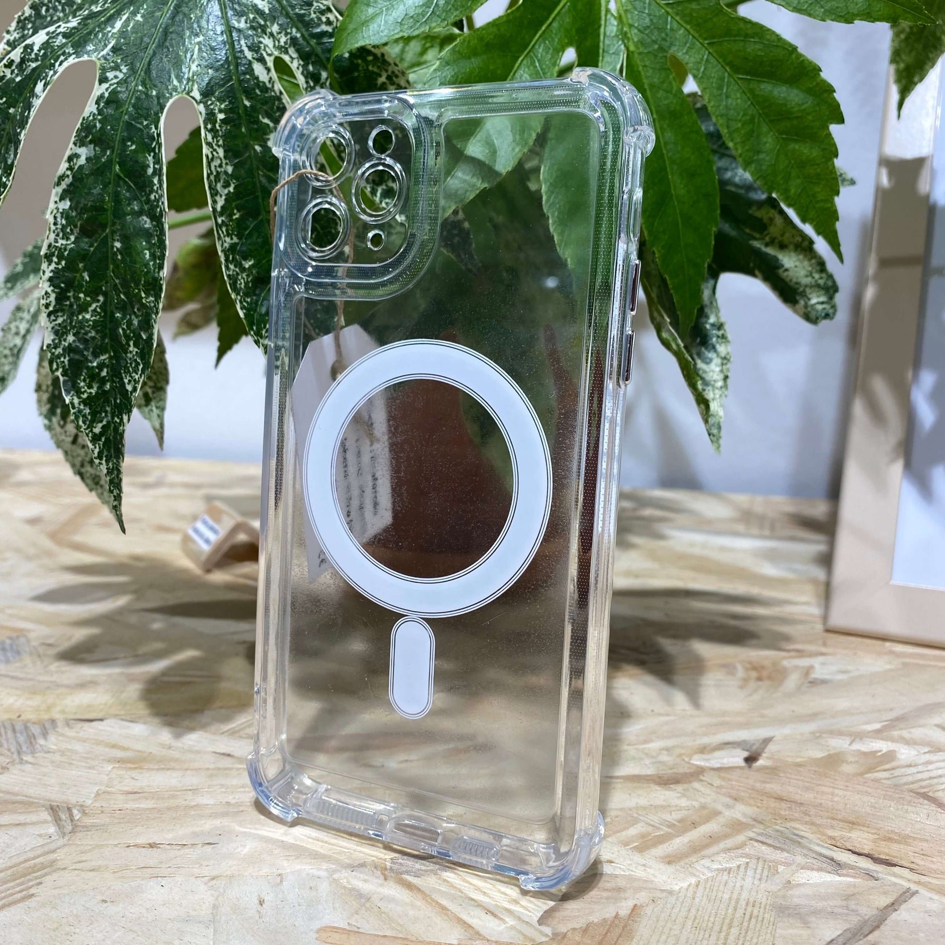 Acheter une coque de protection antichoc pour votre iPhone 11 Pro Max magsafe dans votre magasin de vente d'accessoires à Aix en Provence