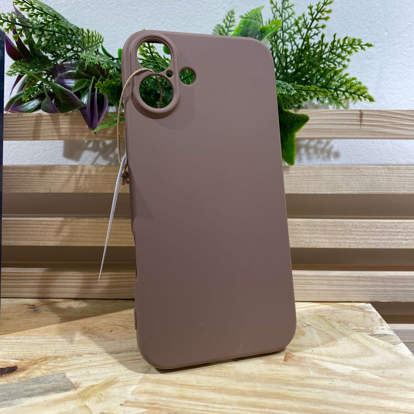 acheter coque de protection pour iPhone 16 Plus couleur taupe