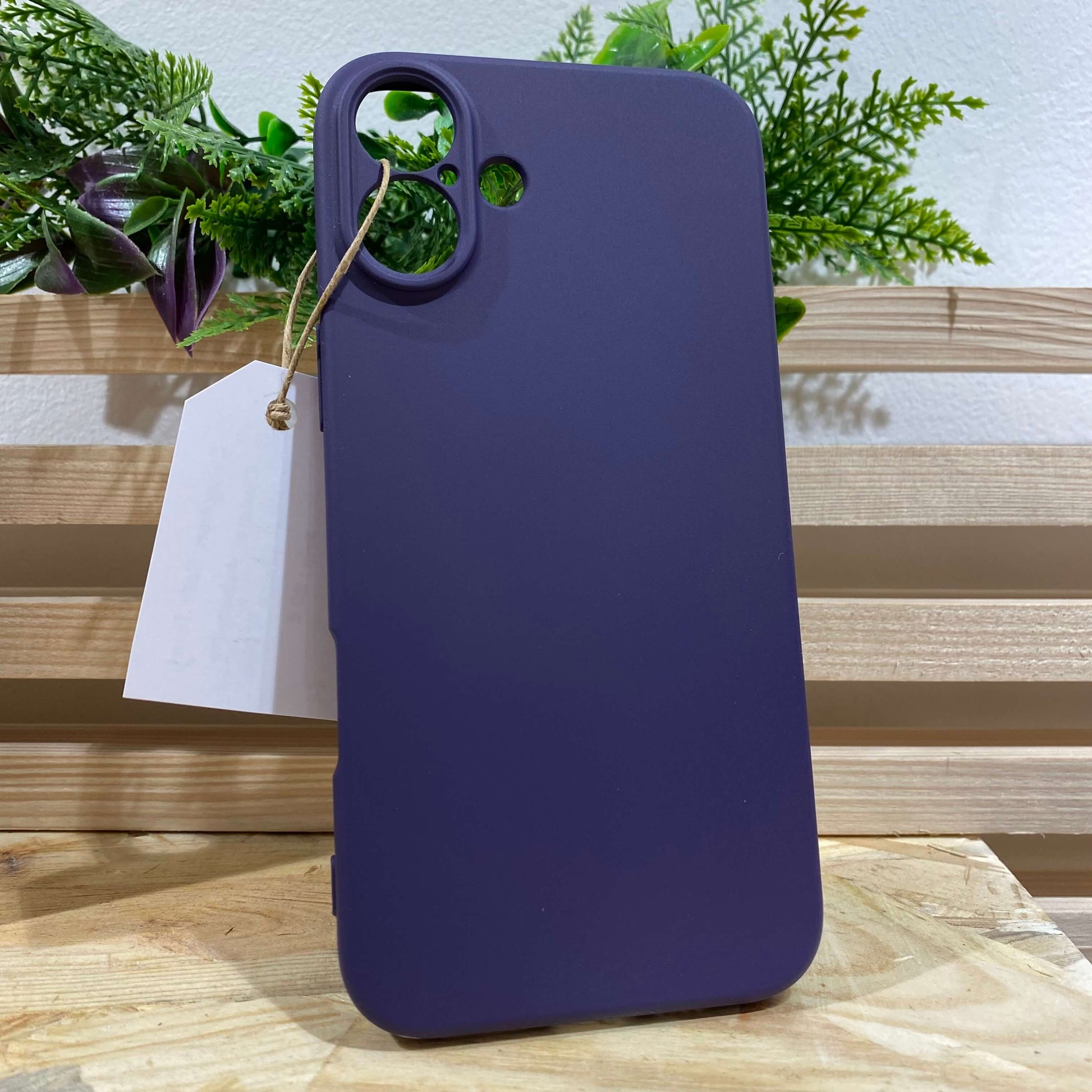 acheter coque de protection pour iPhone 16 Plus couleur aubergine