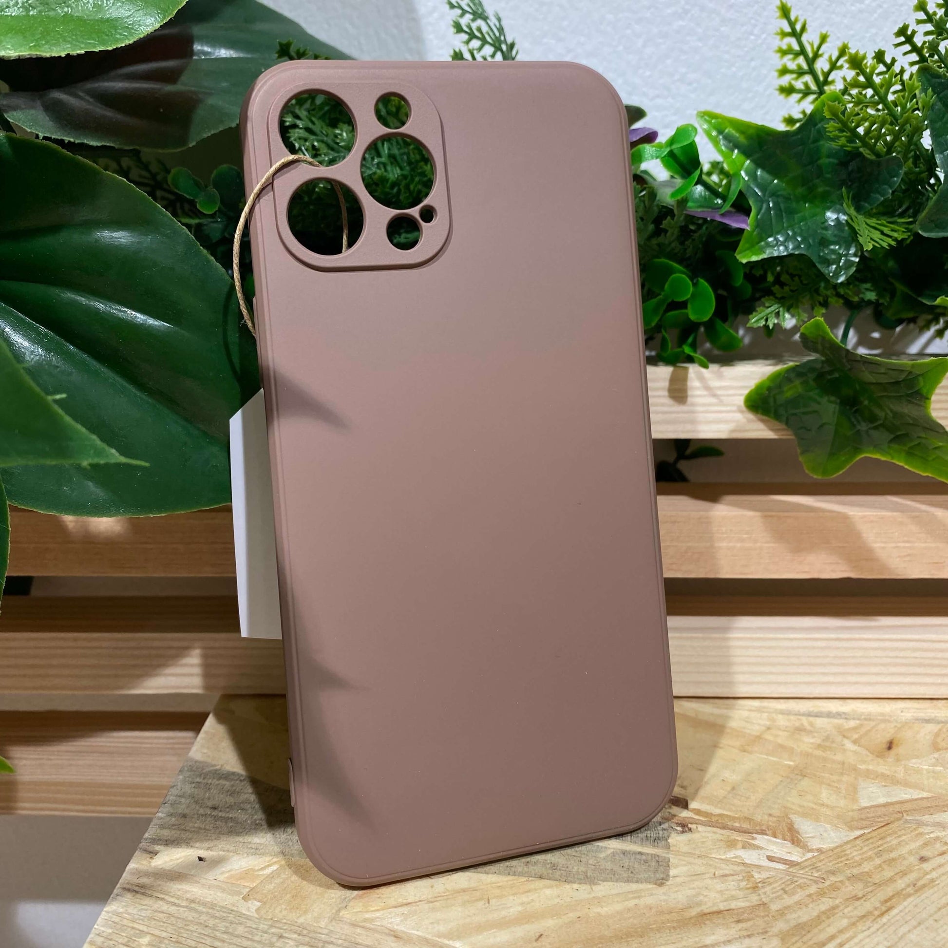 Acheter coque iPhone à Aix en Provence pour iPhone 12 Pro Max couleur taupe