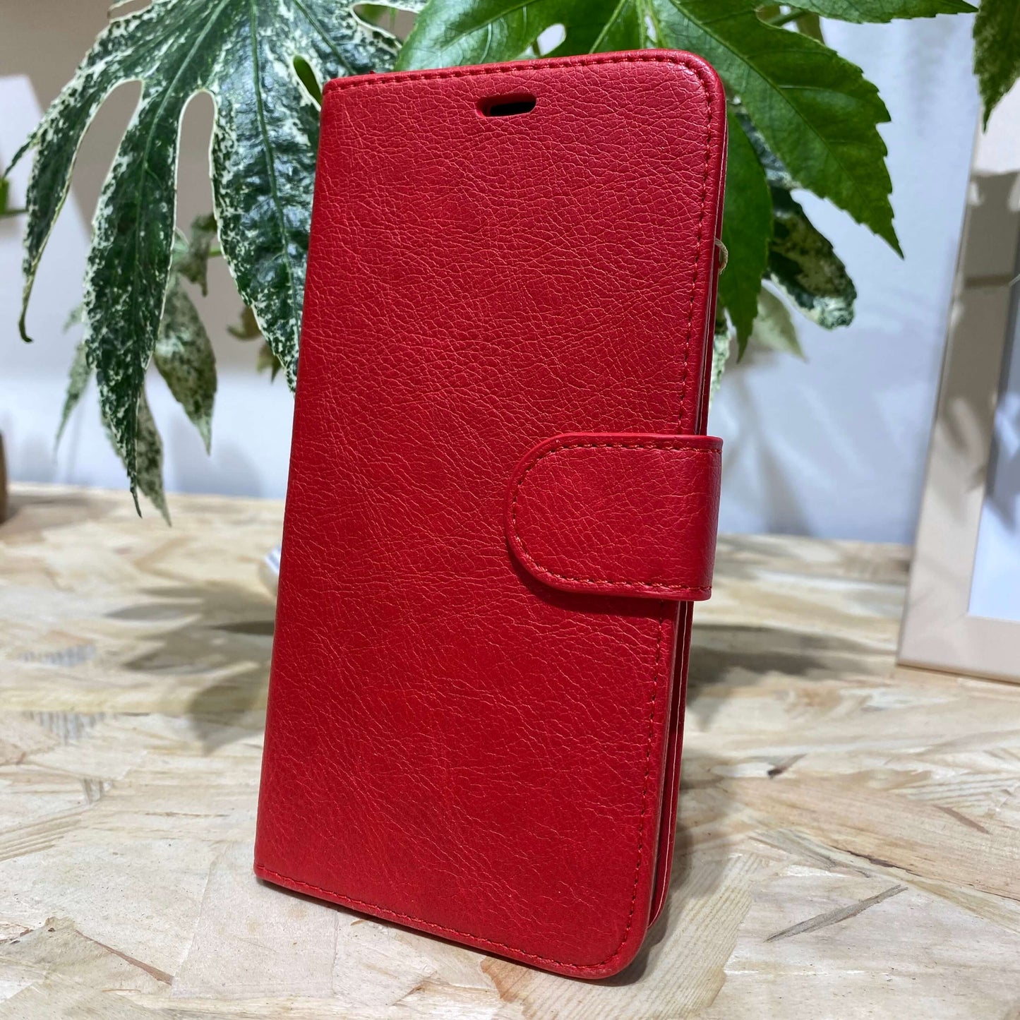 Acheter un étui portefeuille pour mon iPhone 11 Pro Max à Aix en Provence dans notre magasin de vente d'accessoires pour smartphones