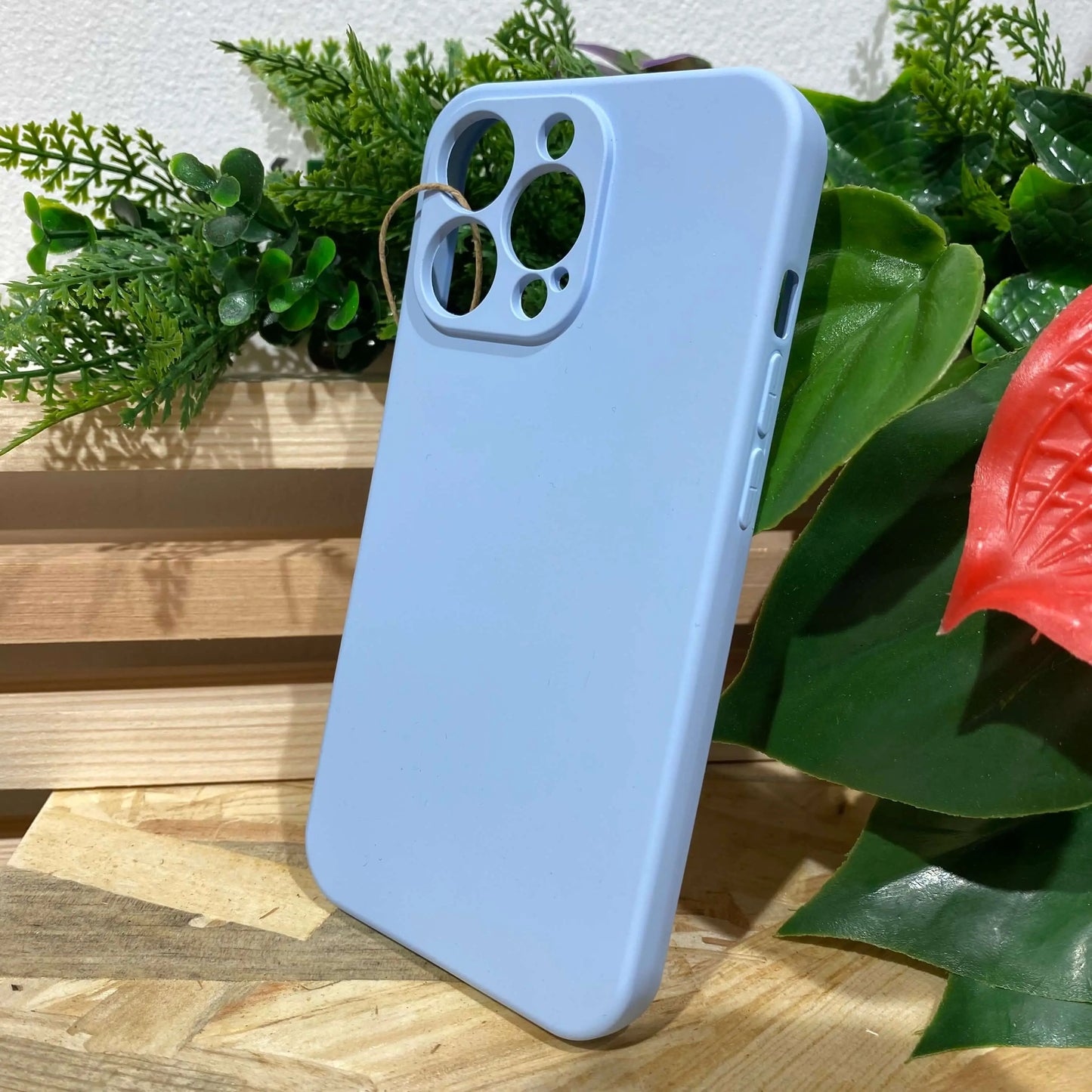 Acheter une coque de protection antichoc pour iPhone 15 pro max couleur bleu azur à Aix en Provence chez Neo Mobile