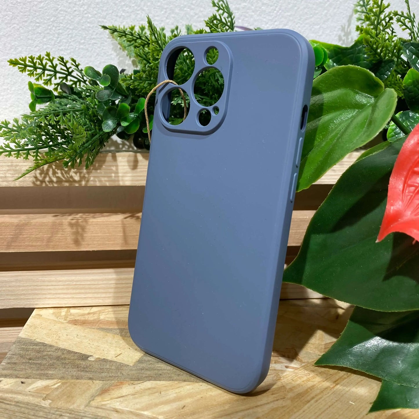 Acheter une coque de protection antichoc pour iPhone 15 pro max couleur gris bleu abyssal à Aix en Provence chez Neo Mobile