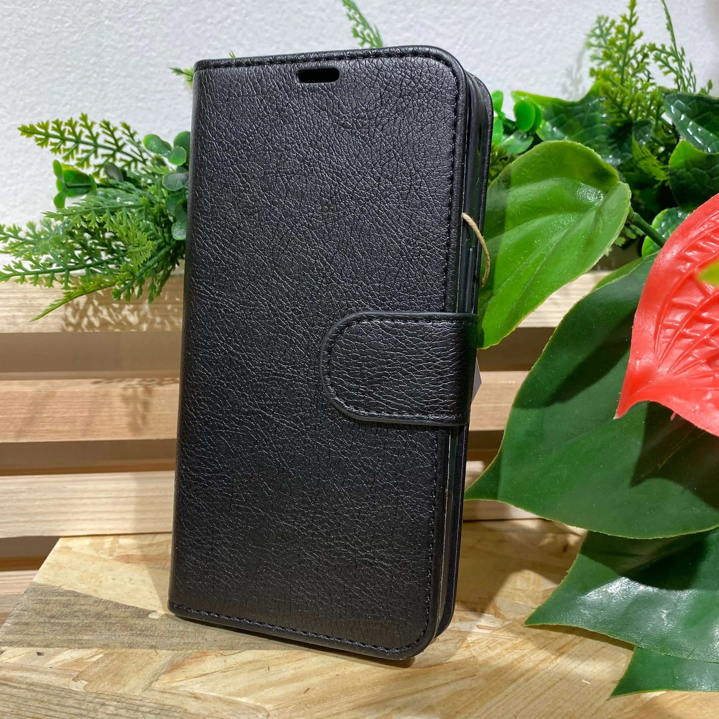 Etui portefeuille pour iPhone 15 Pro Max en vente à Aix en Provence chez Neo Mobile