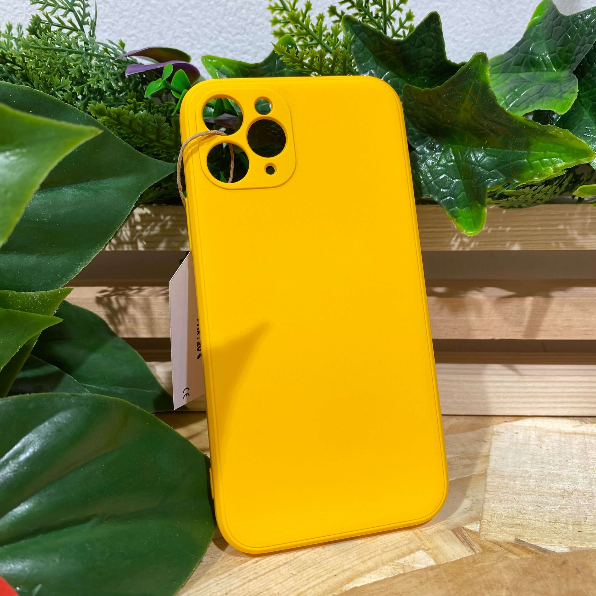 Où trouver une jolie coque de telephone, protection pour iPhone couleur jaune ?