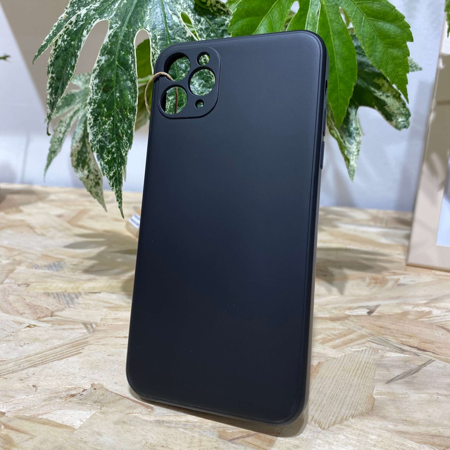Où trouver une coque iPhone 11 Pro Max autour de moi ? Magasin de vente d'accessoires et de réparation de téléphone Neo Mobile à Aix en Provence