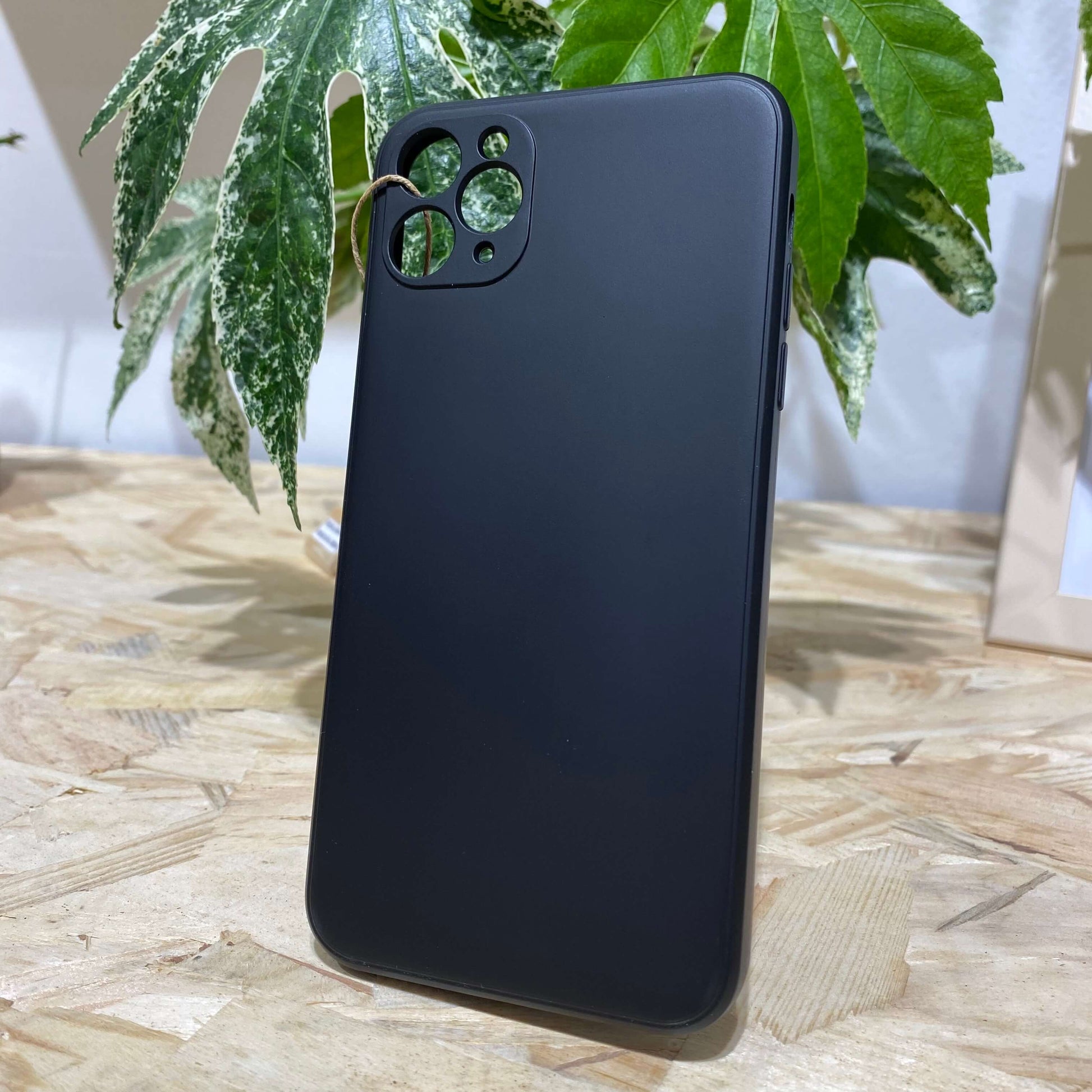 Où trouver une coque iPhone 11 Pro Max autour de moi ? Magasin de vente d'accessoires et de réparation de téléphone Neo Mobile à Aix en Provence